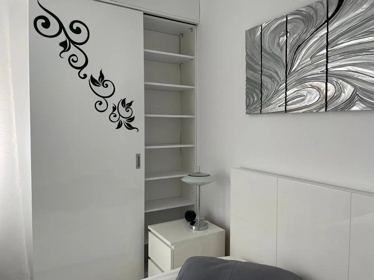 Luxury Two Room Apartment Residence Militari M3 ブカレスト 0*,