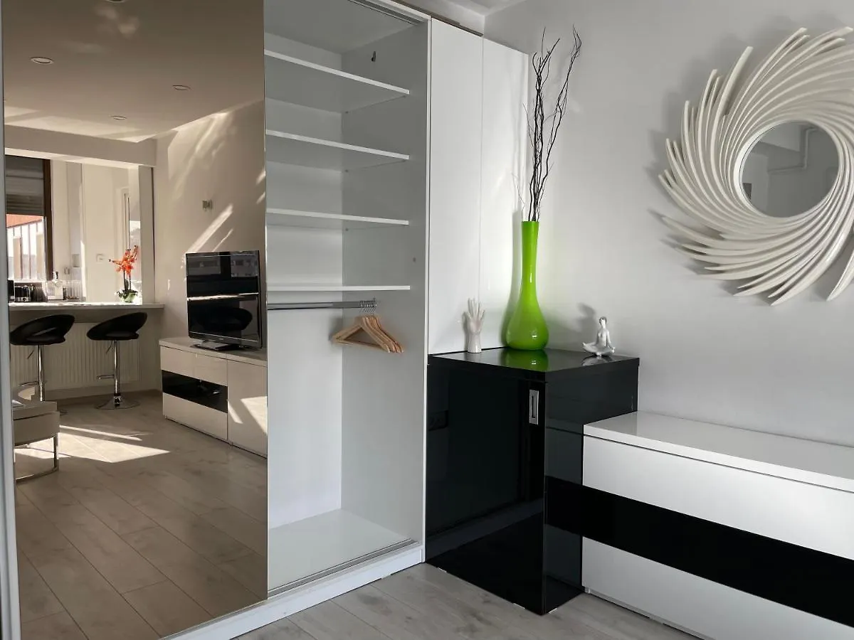Luxury Two Room Apartment Residence Militari M3 ブカレスト 0*,